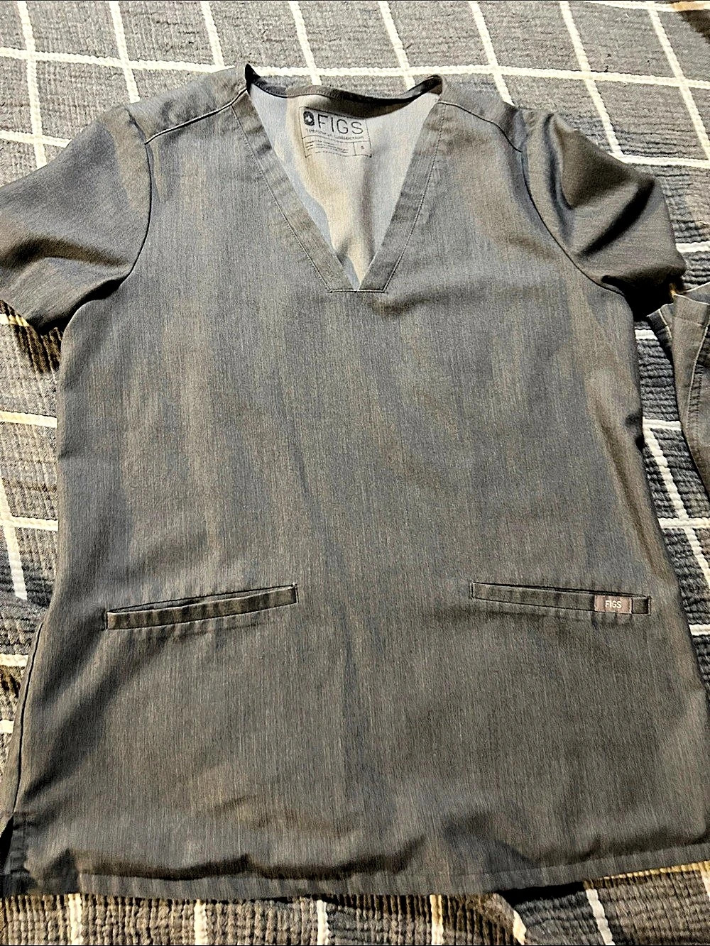 FIGS Technical Collection scrub set Gray